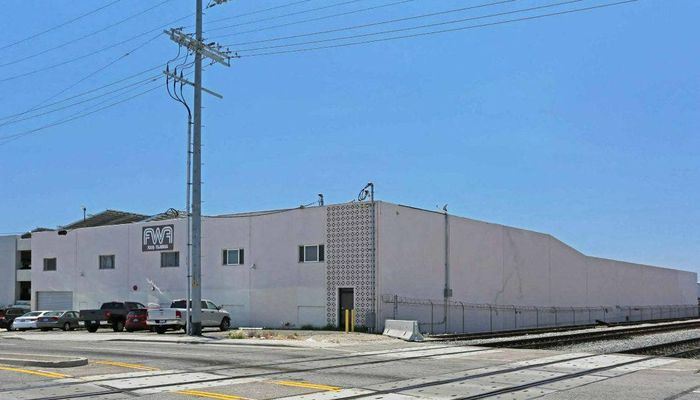 Warehouse Space for Rent at 7005 Tujunga Ave North Hollywood, CA 91605 - #2