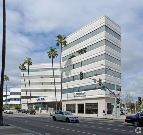 Wilshire Rexford Plaza