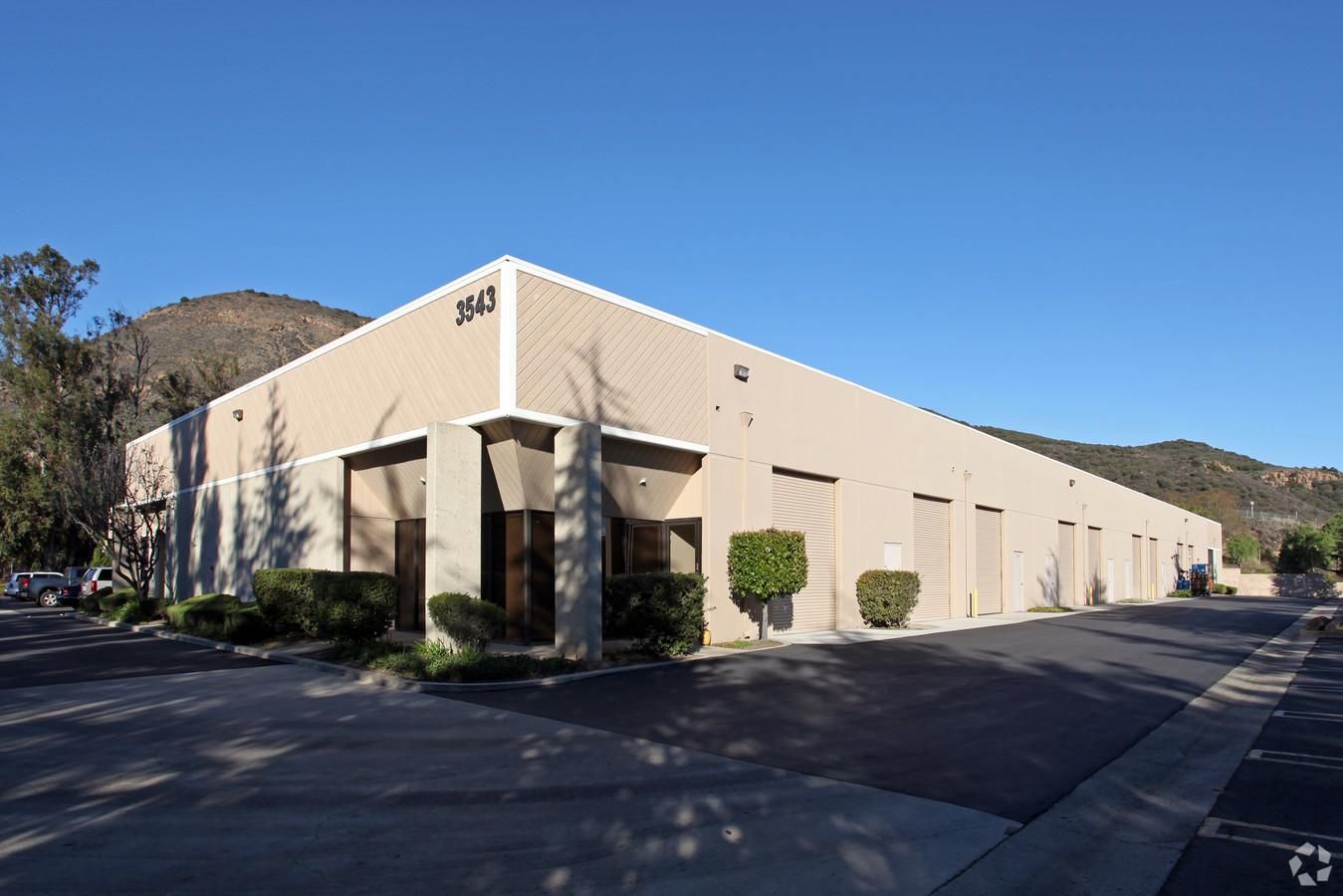 Bldg 7 photo 3