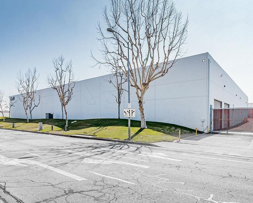 800 West Artesia Blvd photo 3