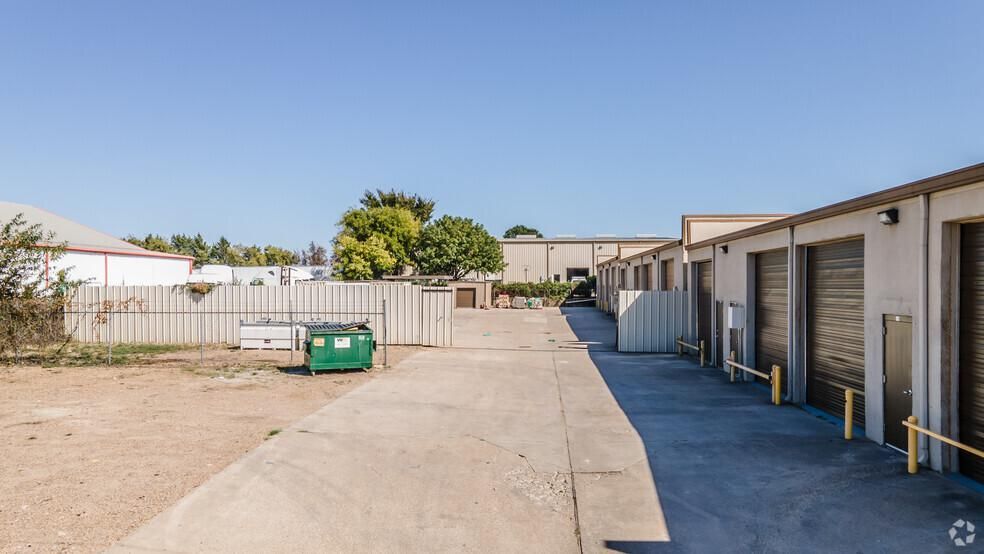 Suite #103 4110 Cedar Lake Dr photo 3