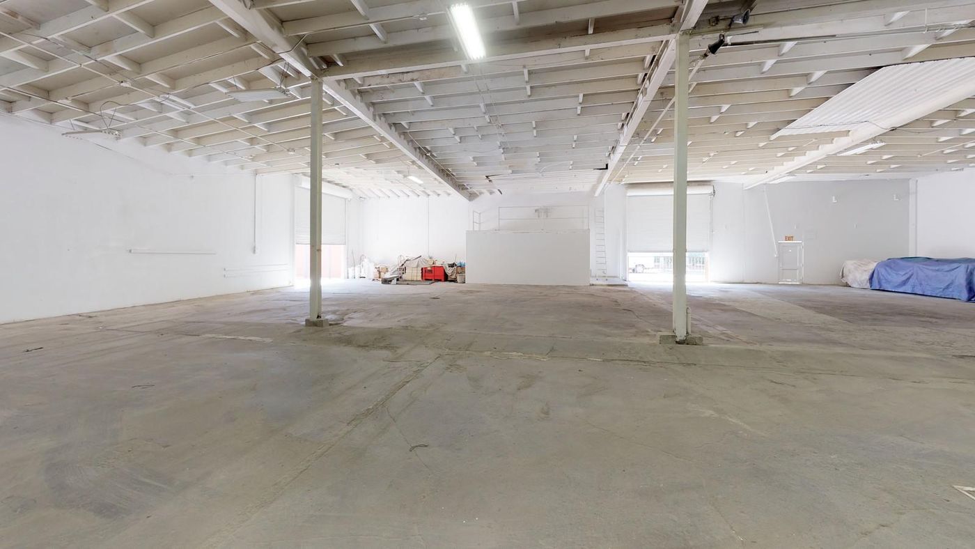 Demisable Green Zone Warehouse For Lease photo 1