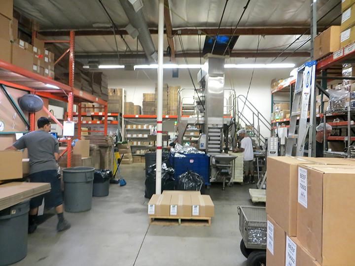 Clean Warehouse Space photo 3