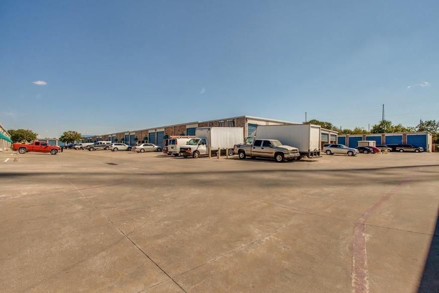 All Star Storage Office/Warehouse 800 Fulgham Rd photo 4