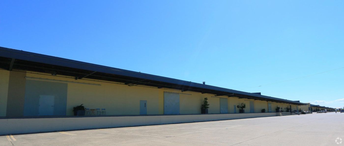 Depot Park - Bldg 1 photo 3
