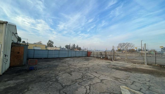 Warehouse Space for Rent at 1308 W Iota Fresno, CA 93728 - #9