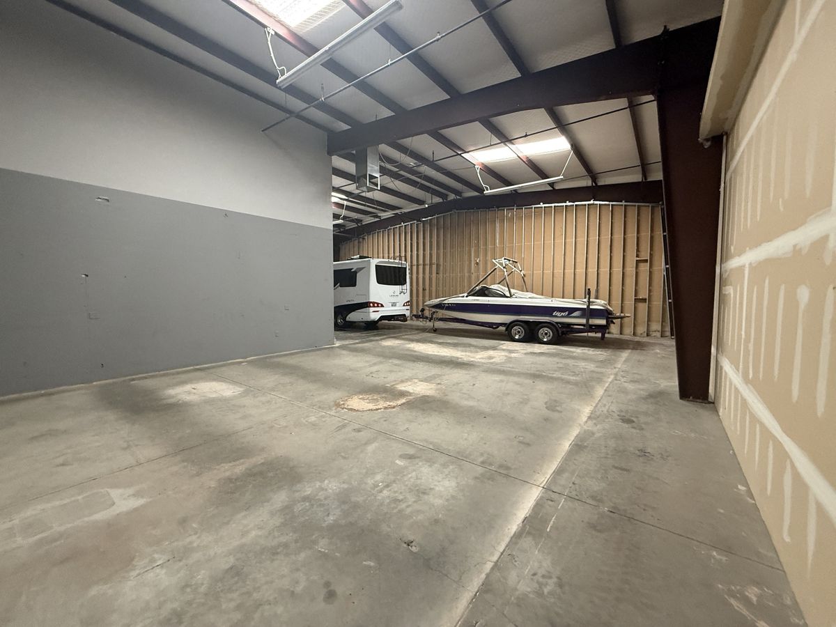 2486 Progress Drive photo 2