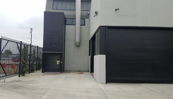 Warehouse Space for Rent at 5820 S Alameda St Vernon, CA 90058 - #6