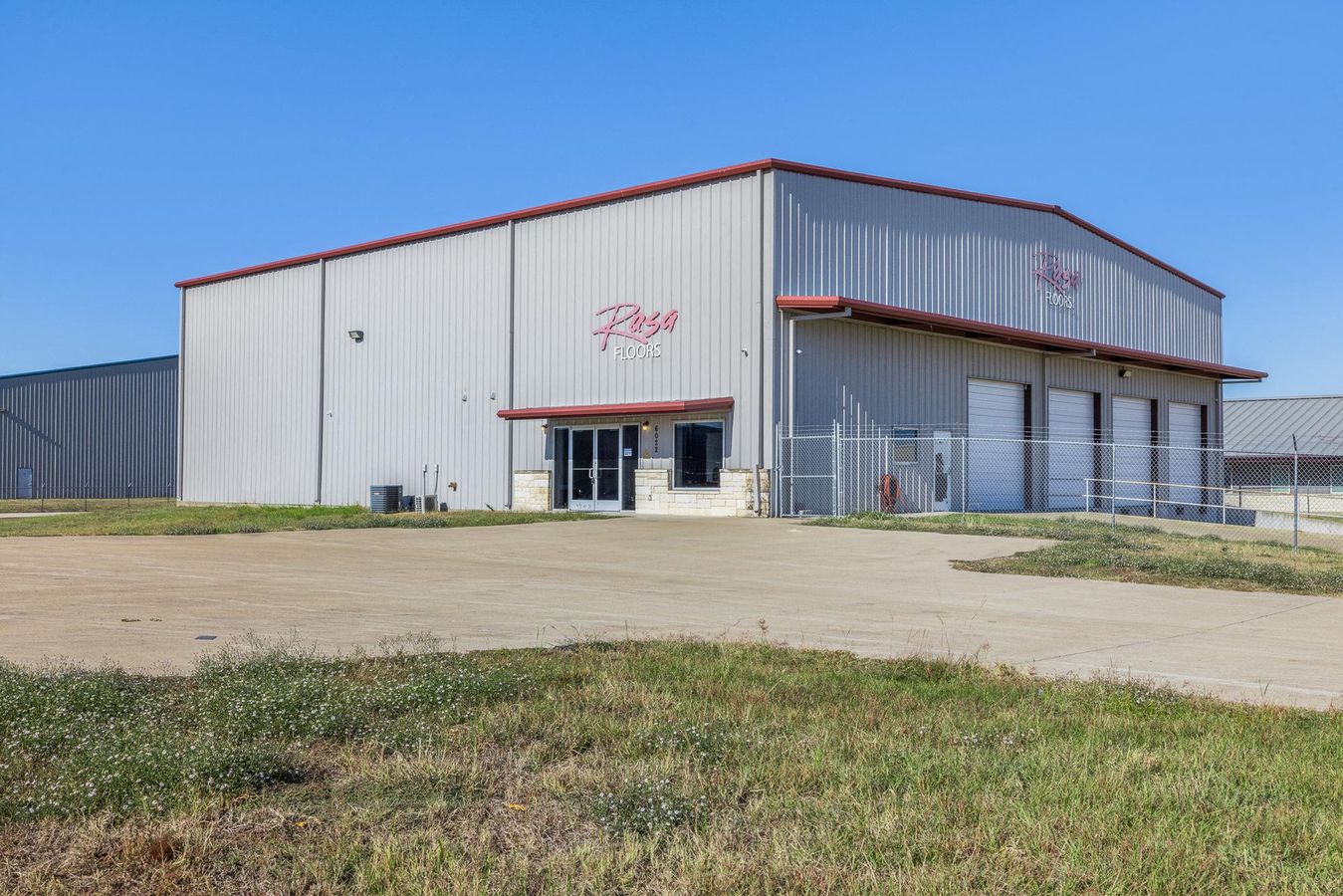 6022 Imperial Loop photo 1