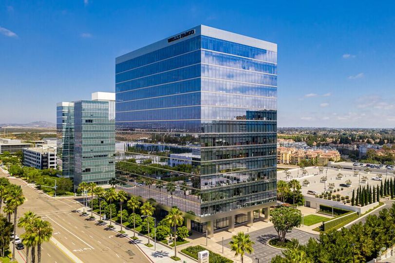 One La Jolla Center 4655 Executive Dr
