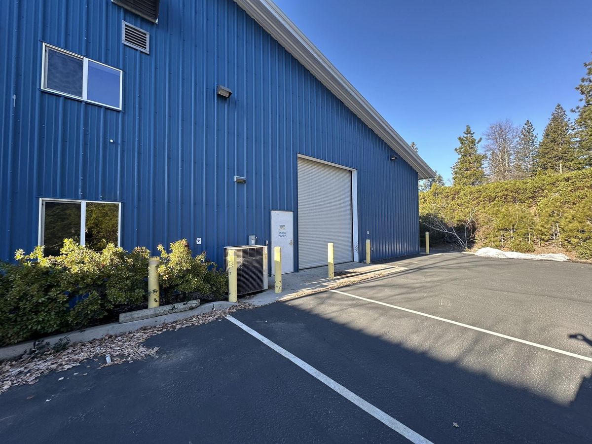 I-5 Warehouse/Distribution Facility photo 4