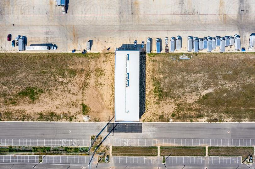 Cold Warehouse Suite C9 9342 SE Loop 410