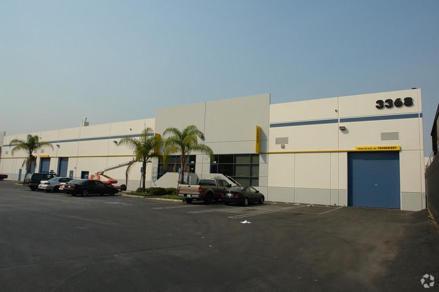 Building D 3368-3370 N San Fernando Rd photo 1
