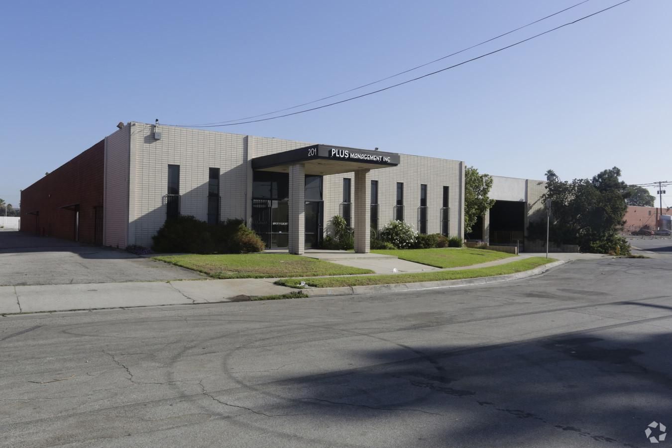 Industrial Property For Lease photo 1