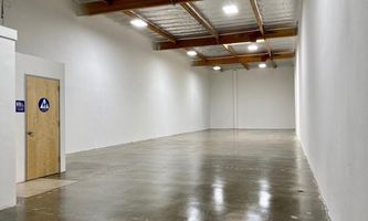 Warehouse Space for Rent located at 18320-18330 Oxnard St Tarzana, CA 91356