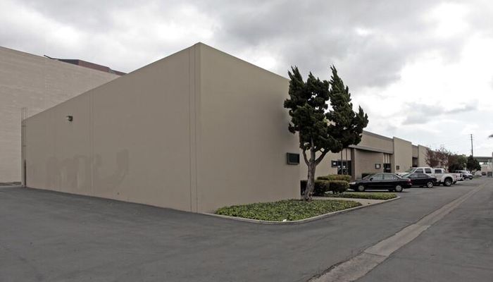 Warehouse Space for Rent at 3801-3815 S Main St Santa Ana, CA 92707 - #4