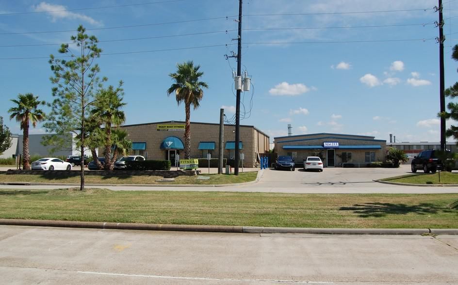 5000 to 13,200 SF for Lease or Sale off 290 15750 Tuckerton Rd photo 4