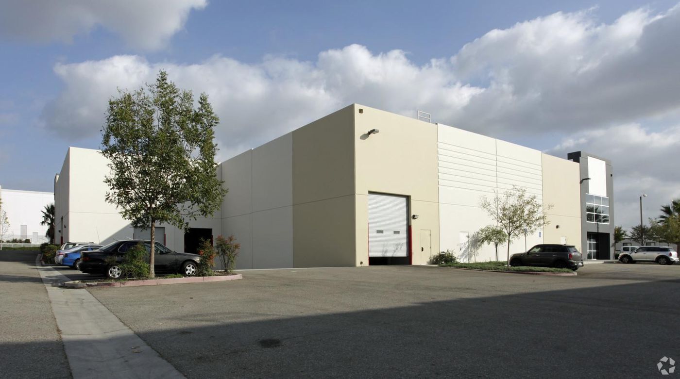 Bldg 13 photo 2