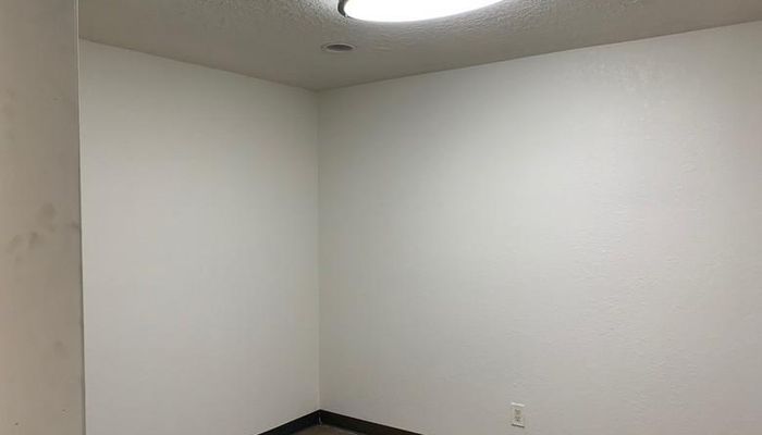 Warehouse Space for Rent at 23461 Ridge Route Dr Laguna Hills, CA 92653 - #34