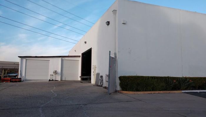 Warehouse Space for Rent at 401 W Dyer Rd Santa Ana, CA 92707 - #6