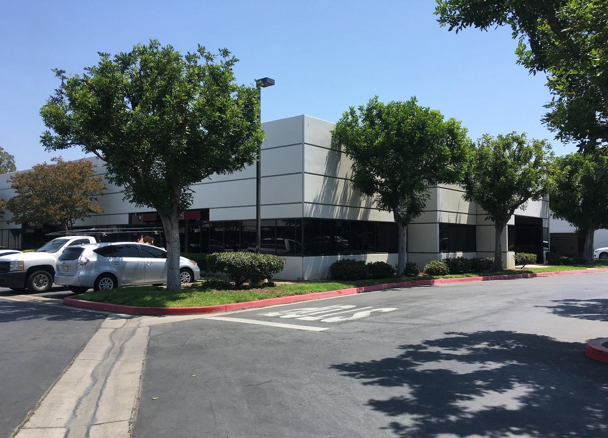 Lincoln Commercenter photo 2