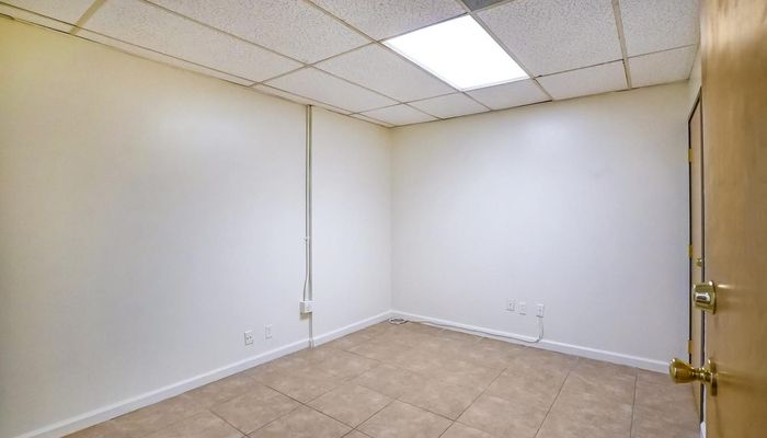 Warehouse Space for Sale at 10919-10929 Vanowen St North Hollywood, CA 91605 - #5