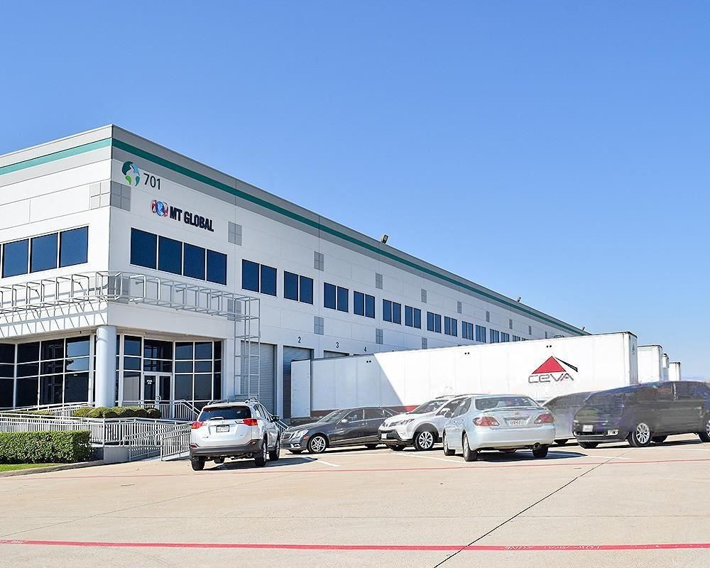 Prologis Hanover - 601 & 701 Hanover Drive photo 3