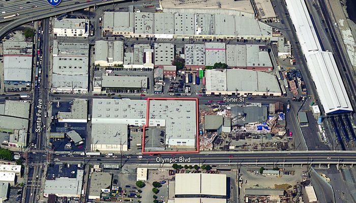 Warehouse Space for Rent at 2444 Porter St Los Angeles, CA 90021 - #106