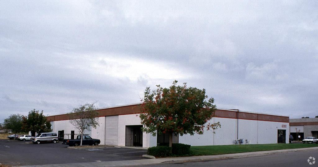 Industrial Property For Lease photo 1