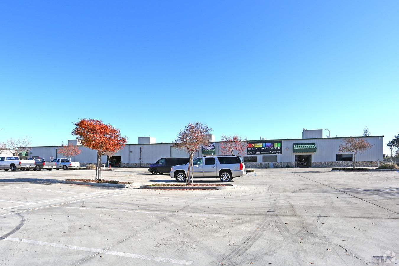 Free Standing Office/Warehouse Spaces w/ Yard photo 1