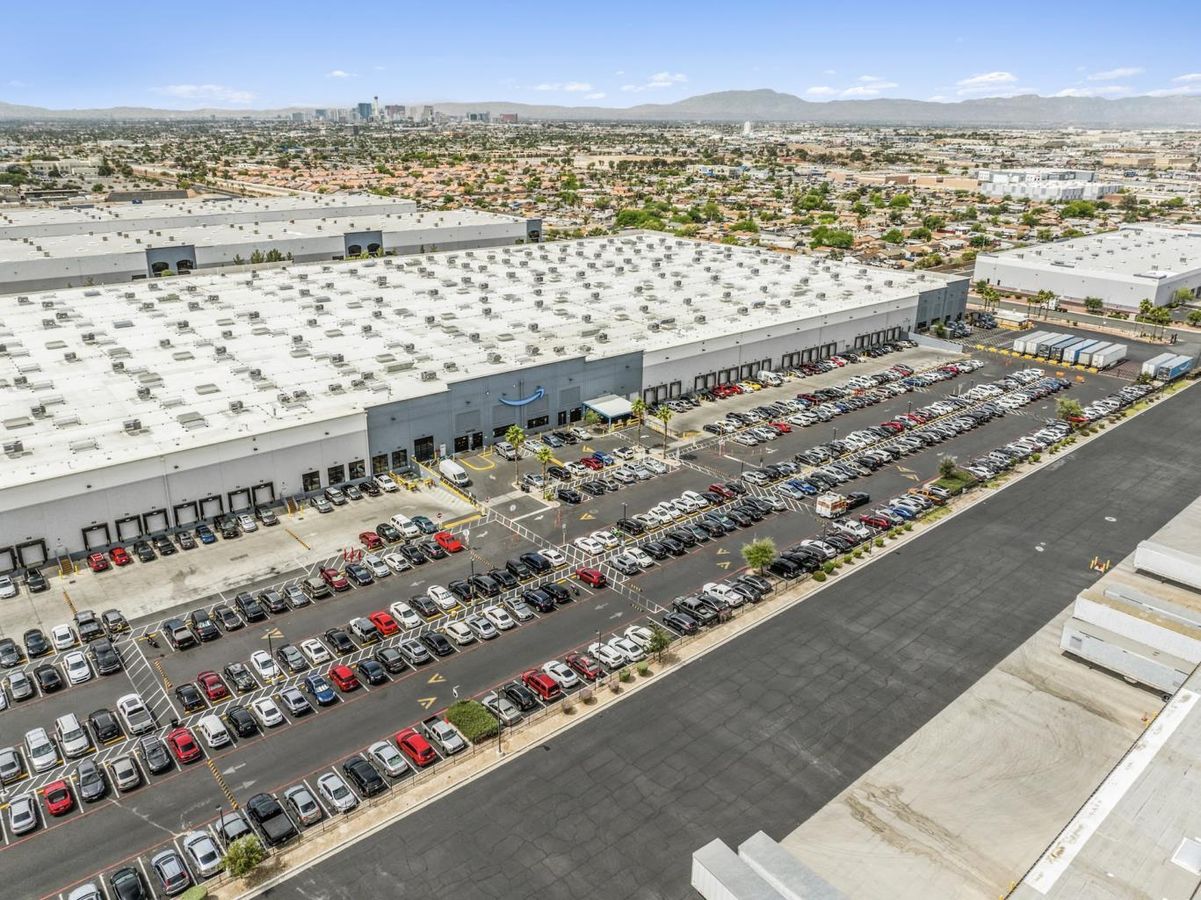 Las Vegas Logistics Center Building 1 photo 2