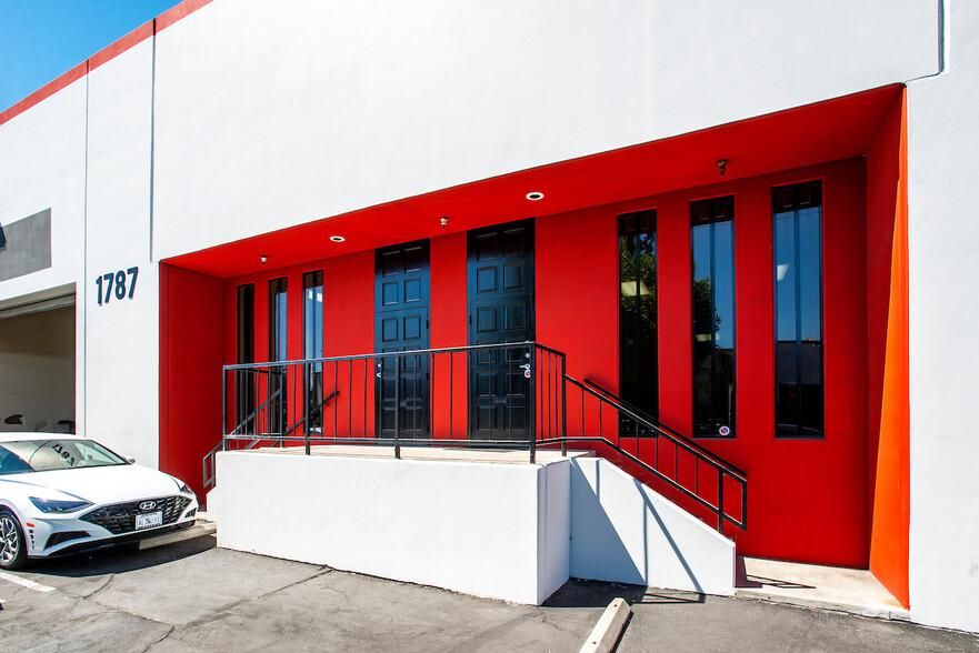Downtown Alameda Industrial Center 1771-1837 E 46th St photo 2