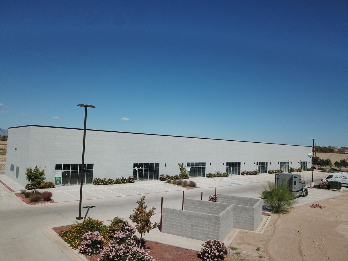 501 South Zaragoza Road photo 2