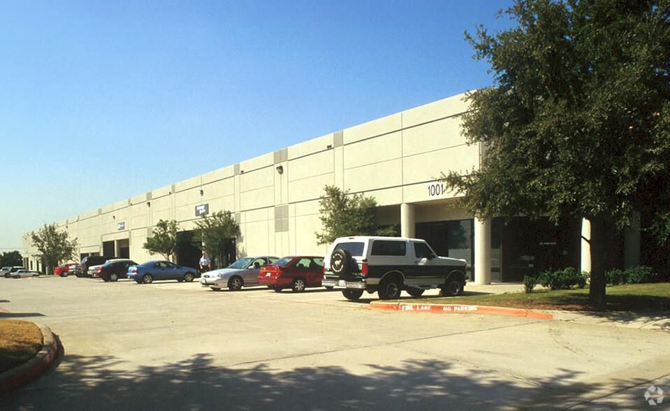 Union Bower Business Park 1125 N Union Bower Rd photo 4