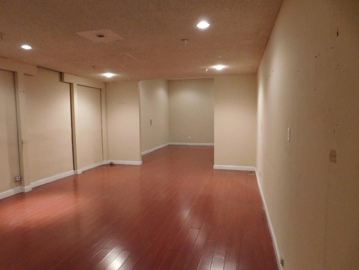 1702 Hooper Ave photo 4