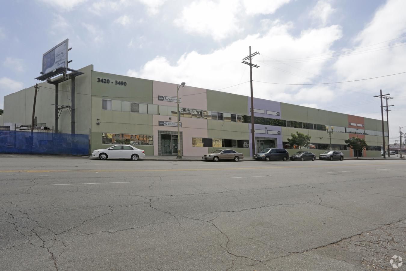 3480 S. Broadway photo 1
