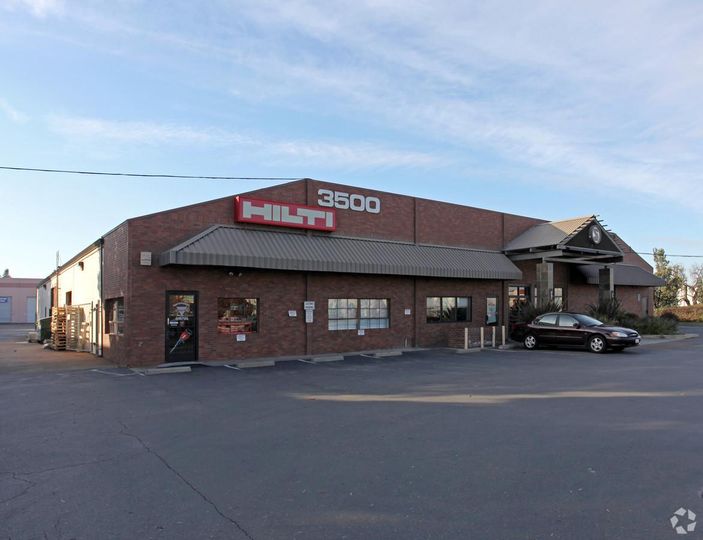Flex Property For Lease