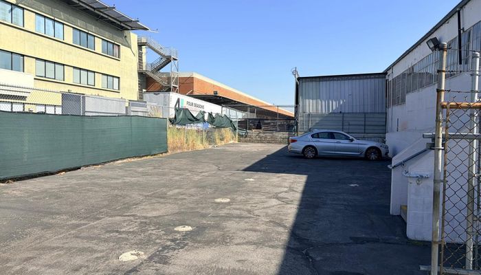 Warehouse Space for Rent at 4724 S Boyle Ave Vernon, CA 90058 - #9