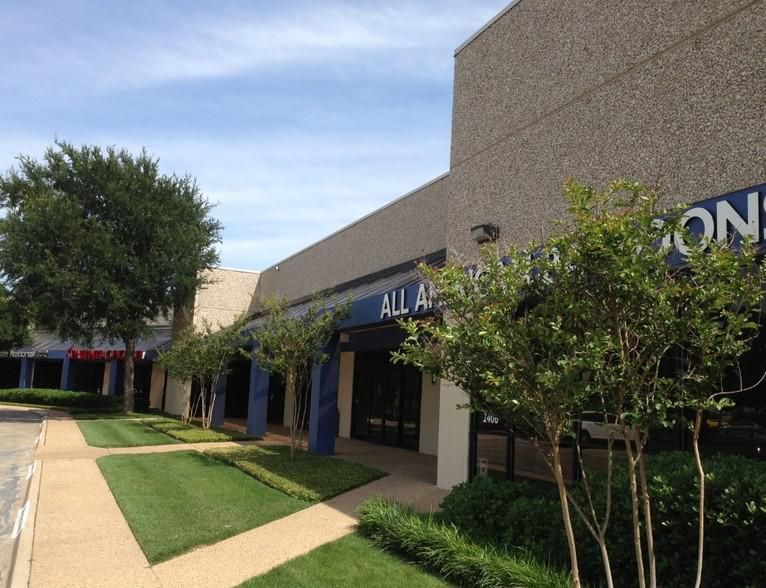 Randol Mill Service Center 2400-2440 E Randol Mill Rd photo 4
