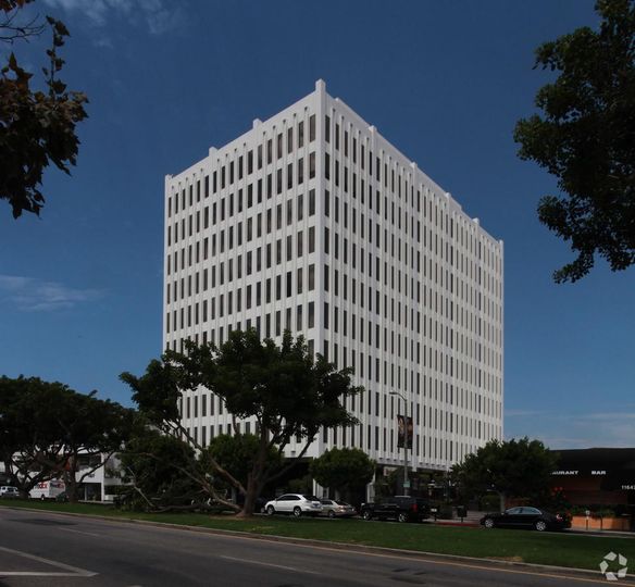 Brentwood Square