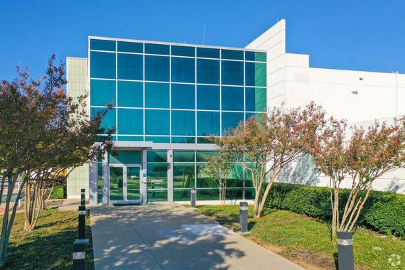 5501 Alliance Gateway Fwy