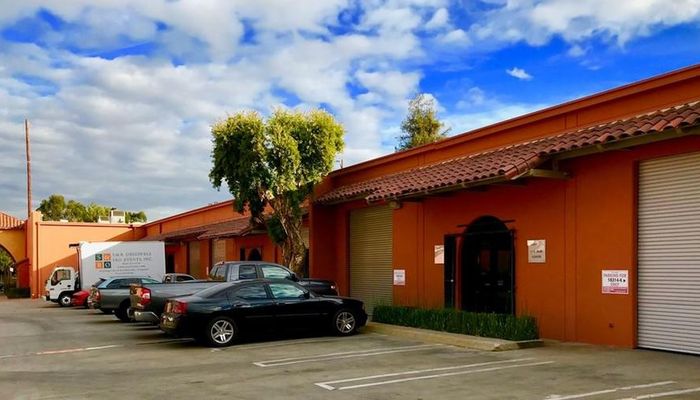 Warehouse Space for Rent at 18320-18330 Oxnard St Tarzana, CA 91356 - #3