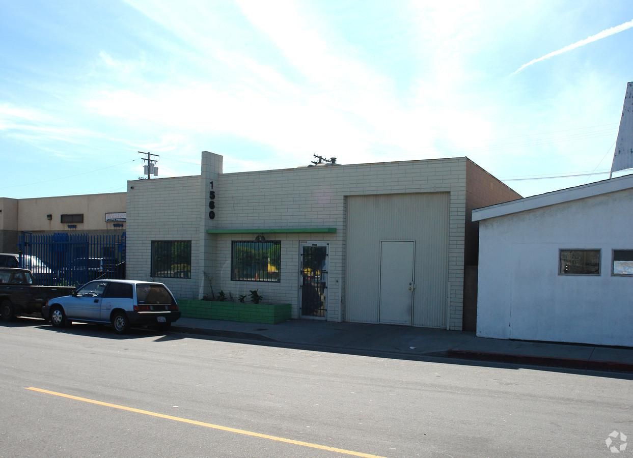 Industrial Property For Lease photo 2