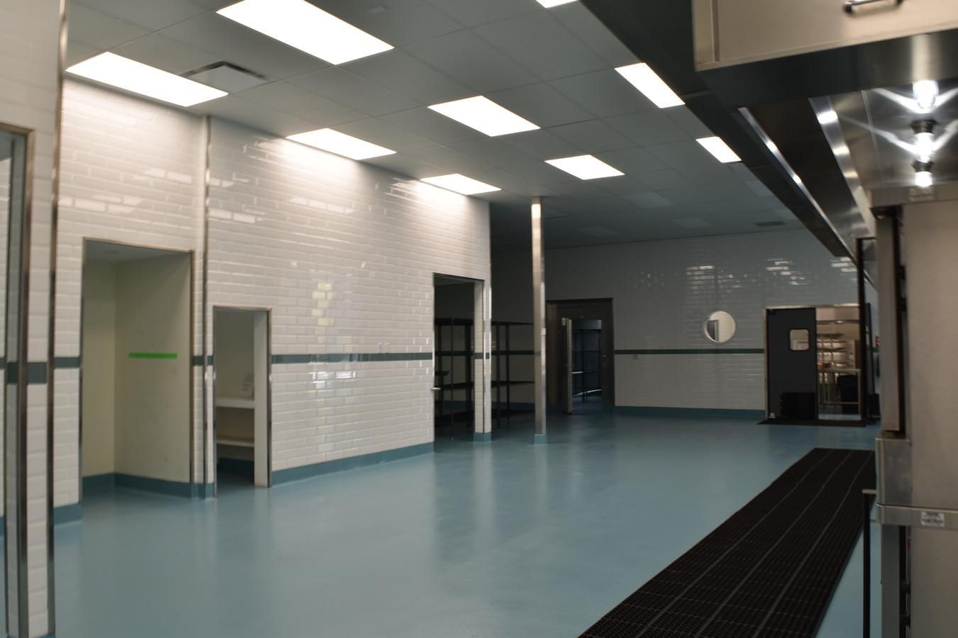 Brand New Commercial Kitchen with Large Lot! photo 4
