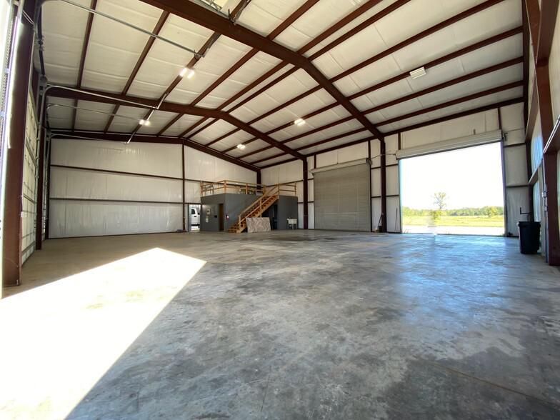 7188 I H 20 N Service Rd W photo 3