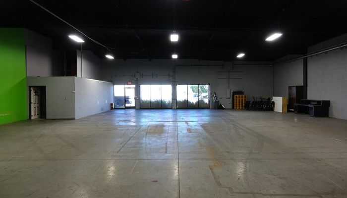 Warehouse Space for Rent at 8423-8431 Canoga Ave Canoga Park, CA 91304 - #56