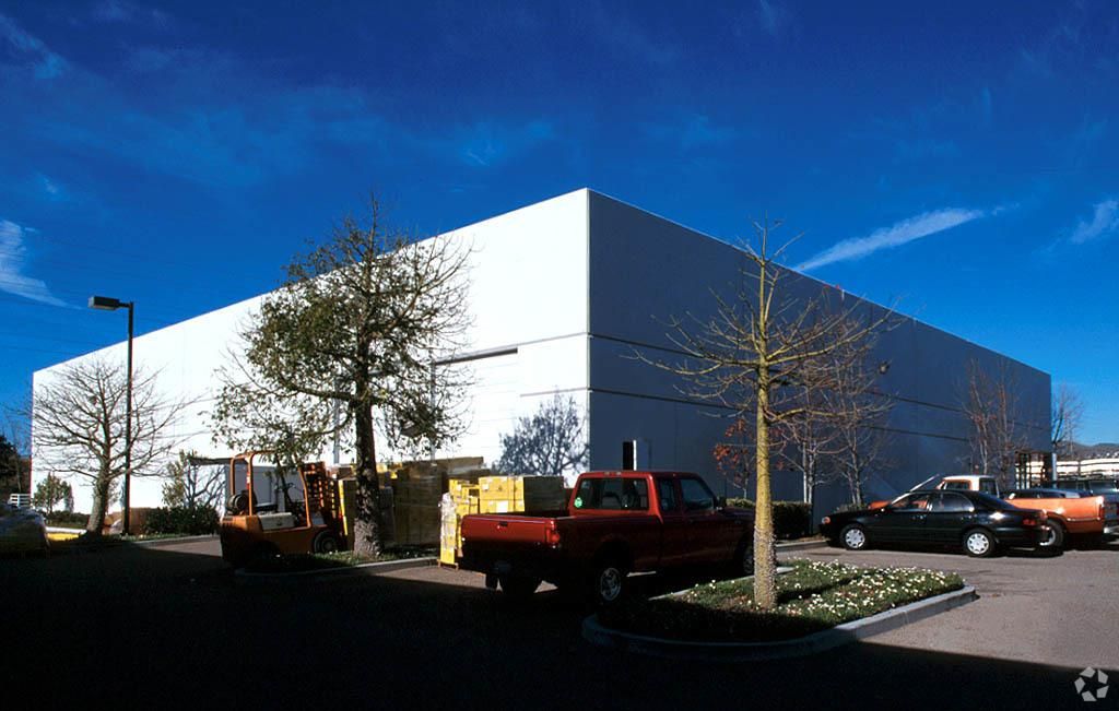 Industrial Property for Lease photo 3