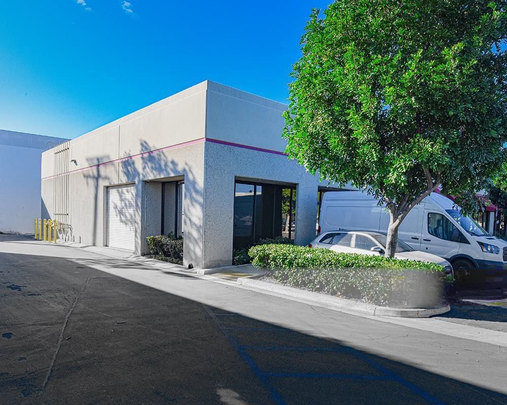 13608 Imperial Hwy photo 3