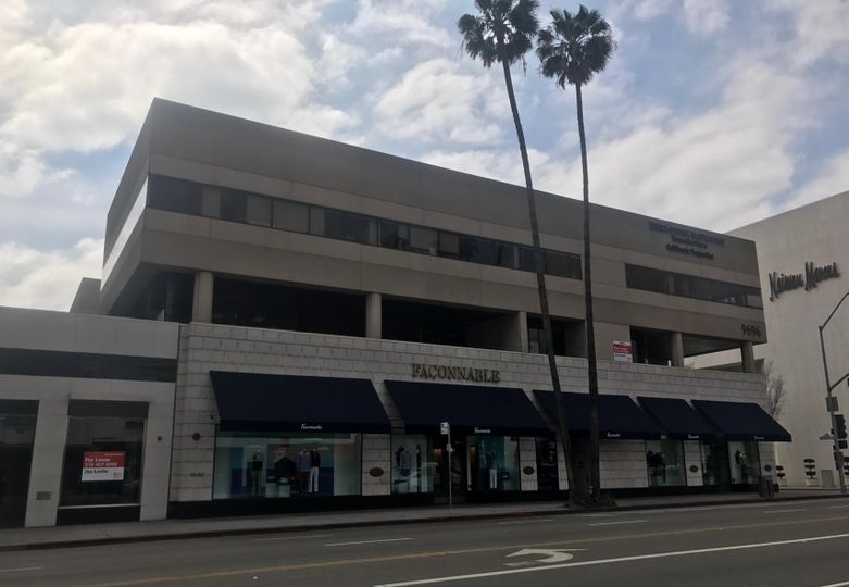 9696 Wilshire