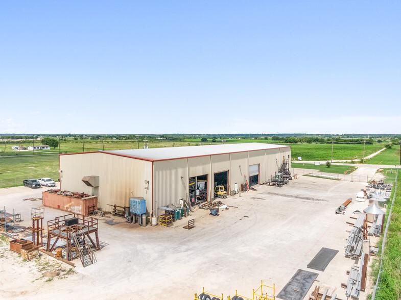 Great Fabrication Facility on 9.74 Acres 3835 Windmill Rd photo 3